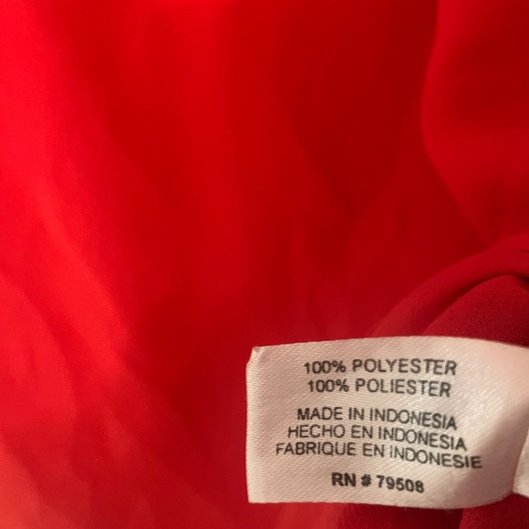 Women’s Violet & Claire Medium Red Sleeveless Top - Picture 4 of 5